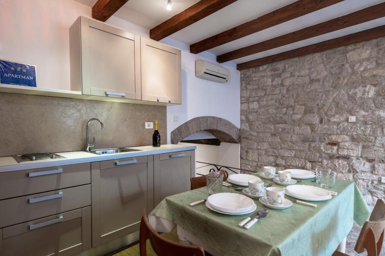 Apartment Blue Bay Free Parking 로비니 외부 사진